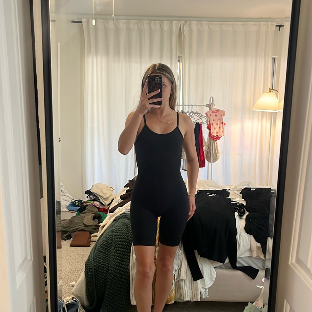 Aritzia body suit